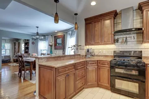 60 High St, Wayne, NJ 07470 photo 15