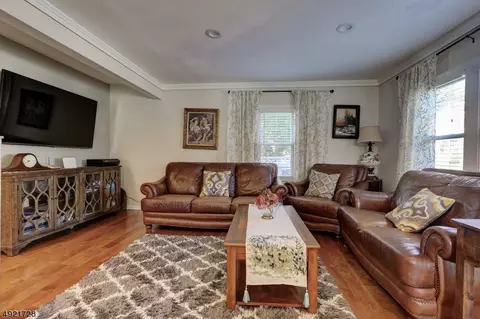 60 High St, Wayne, NJ 07470 photo 6