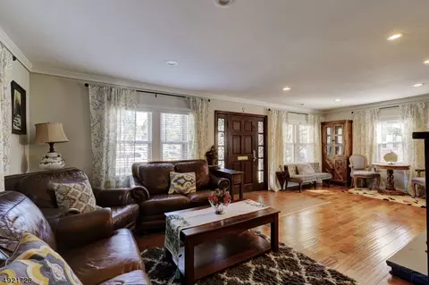60 High St, Wayne, NJ 07470 photo 7