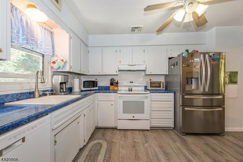 122 Warren Rd, Sparta, NJ 07871 photo 4