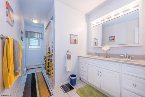 122 Warren Rd, Sparta, NJ 07871 photo 10