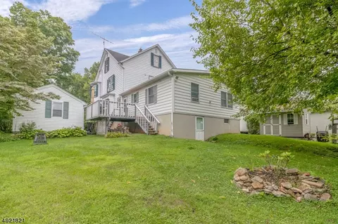 304 Sharp St, Hackettstown, NJ 07840 photo 25
