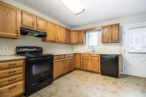 304 Sharp St, Hackettstown, NJ 07840 photo 17