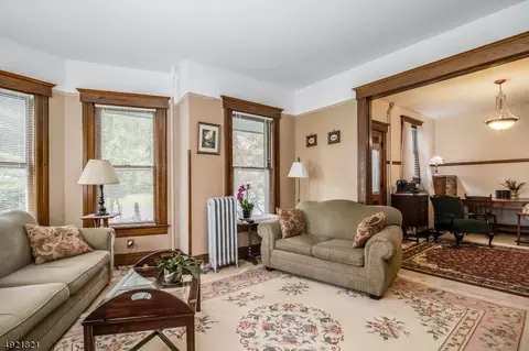 304 Sharp St, Hackettstown, NJ 07840 photo 5