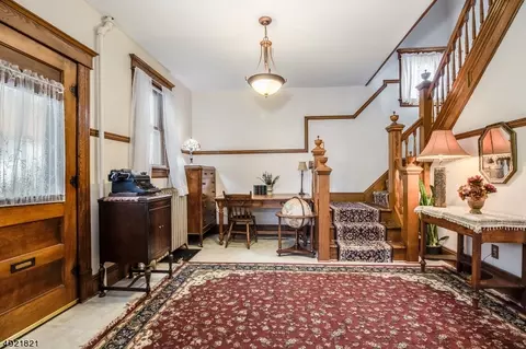 304 Sharp St, Hackettstown, NJ 07840 photo 2