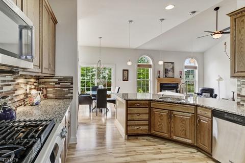 26 Crestview Dr, Clinton, NJ 08809 photo 8