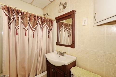 58 Wolf Pl, Hillside, NJ 07205 photo 13