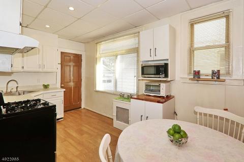 58 Wolf Pl, Hillside, NJ 07205 photo 11