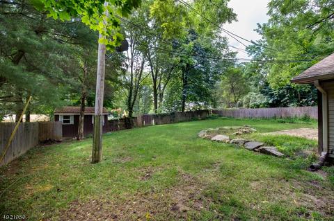 4 Bells Path, Stanhope, NJ 07874 photo 11