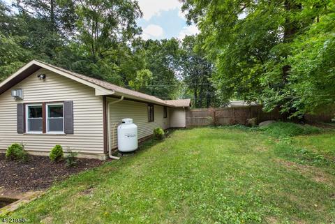 4 Bells Path, Stanhope, NJ 07874 photo 14