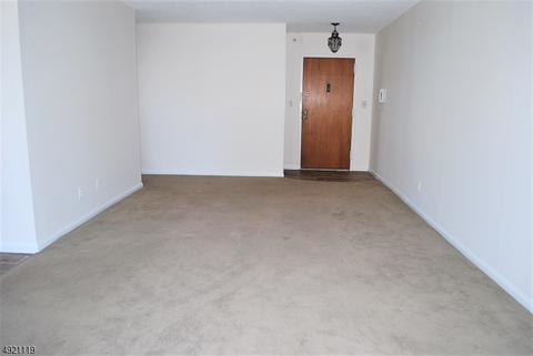 160 Overlook Ave #11F, Hackensack, NJ 07601 photo 4