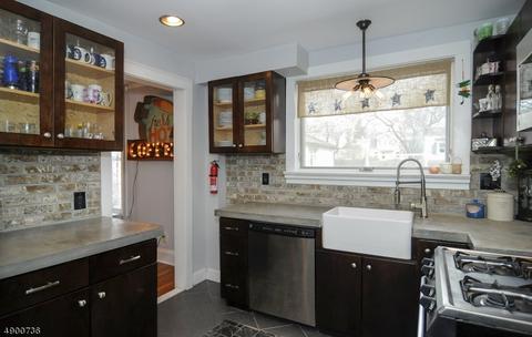8 Gray St, Montclair, NJ 07042 photo 6