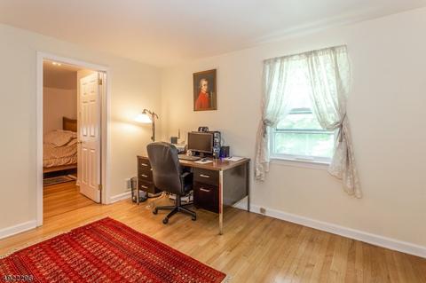 372 Chelsea St, Paramus, NJ 07652 photo 11
