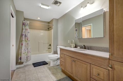 256 Baltusrol Way, Springfield, NJ 07081 photo 19