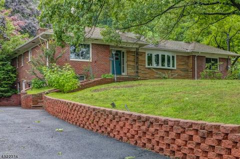 256 Baltusrol Way, Springfield, NJ 07081 photo 1