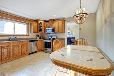 256 Baltusrol Way, Springfield, NJ 07081 photo 12