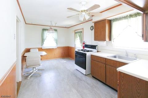 20 Corsay Rd, Nutley, NJ 07110 photo 15