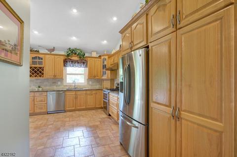 453 Plainfield Ave, Berkeley Heights, NJ 07922 photo 10