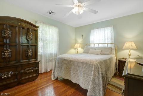 453 Plainfield Ave, Berkeley Heights, NJ 07922 photo 5