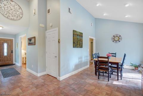 453 Plainfield Ave, Berkeley Heights, NJ 07922 photo 9