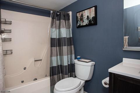 290 E Anderson St 2h, Hackensack, NJ 07601 photo 18