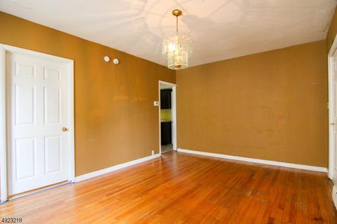 87 Mill St, Bloomfield, NJ 07003 photo 2