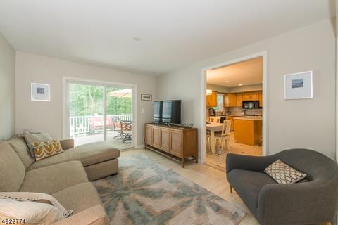 22 Ash Ln, Randolph, NJ 07869 photo 10