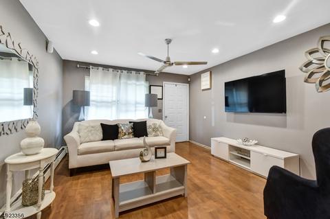 422 E Front St #E, Plainfield, NJ 07060 photo 2