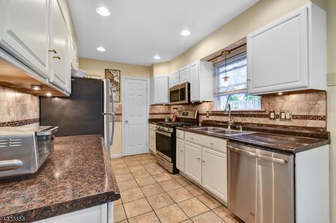 422 E Front St #E, Plainfield, NJ 07060 photo 5