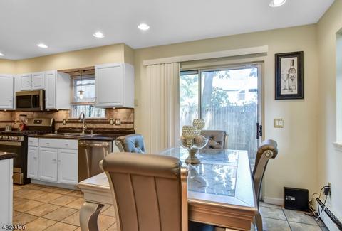 422 E Front St #E, Plainfield, NJ 07060 photo 6