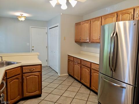 175 Aster Ct, Whitehouse Station, NJ 08889 photo 8