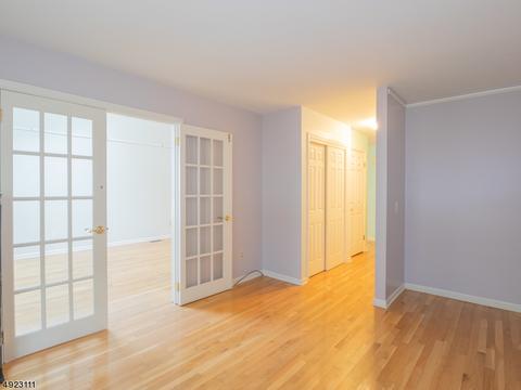 175 Aster Ct, Whitehouse Station, NJ 08889 photo 5