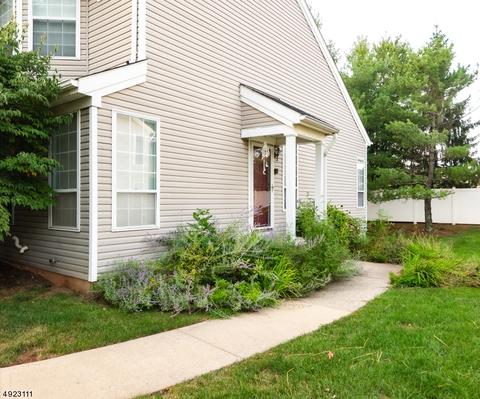 175 Aster Ct, Whitehouse Station, NJ 08889 photo 1