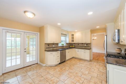12 Mountainside Rd, Mendham, NJ 07945 photo 3