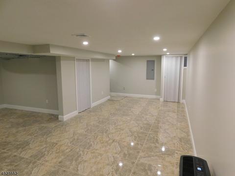 58 Chestnut Dr, Wayne, NJ 07470 photo 22