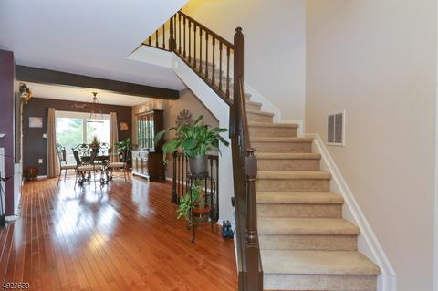 2 Raven Dr, Hackettstown, NJ 07840 photo 4