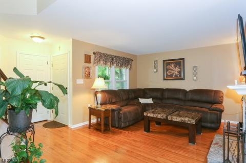 2 Raven Dr, Hackettstown, NJ 07840 photo 6