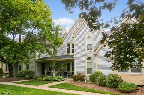 2 Raven Dr, Hackettstown, NJ 07840 photo 1