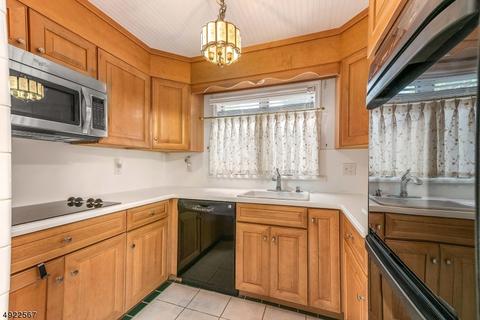 83 Maple Ave, Dover, NJ 07801 photo 6