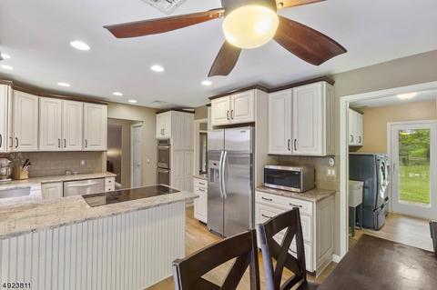 105 Spring Ln Fl, Hackettstown, NJ 07840 photo 9