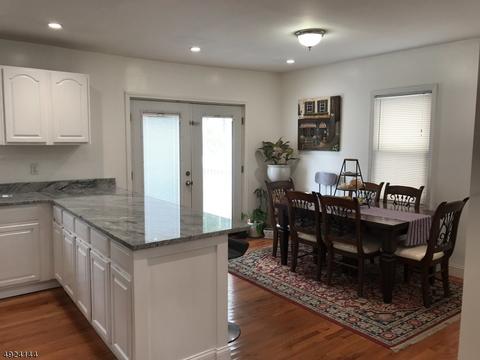 727 E 3rd Ave, Roselle, NJ 07203 photo 2