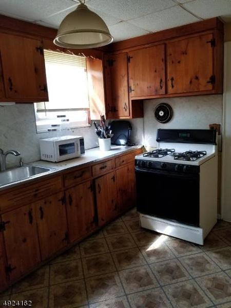 87 Raymond Ave, Plainfield, NJ 07062 photo 4