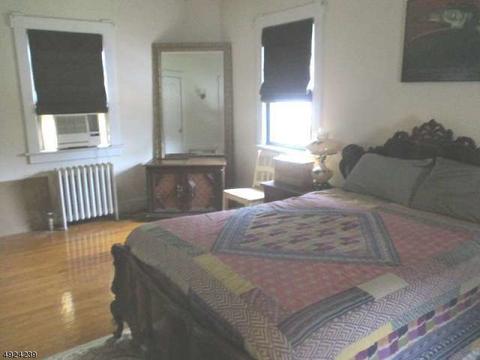 423 Berkeley Ave, Bloomfield, NJ 07003 photo 13