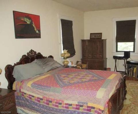 423 Berkeley Ave, Bloomfield, NJ 07003 photo 12