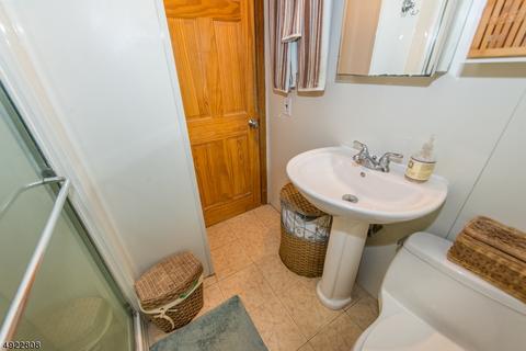 14 Forest Ter, Wayne, NJ 07470 photo 16