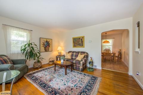 14 Forest Ter, Wayne, NJ 07470 photo 4