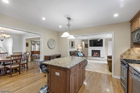 3 Baker St, Wayne, NJ 07470 photo 8