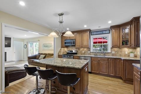 3 Baker St, Wayne, NJ 07470 photo 6