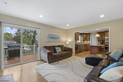 3 Baker St, Wayne, NJ 07470 photo 9