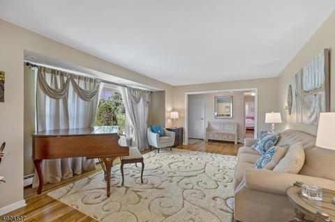 3 Baker St, Wayne, NJ 07470 photo 3